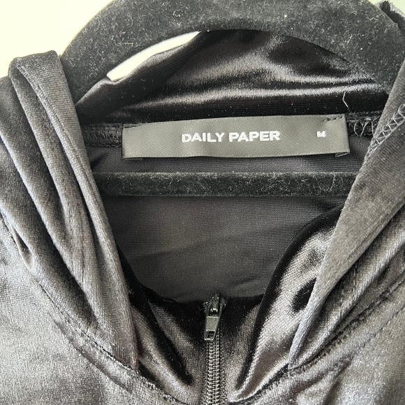 Daily Paper Cropped Velvet Hoodie - Picture 4 of 4